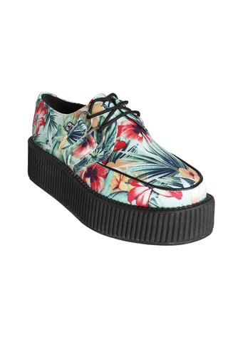 Tropical Creeper by T.U.K.